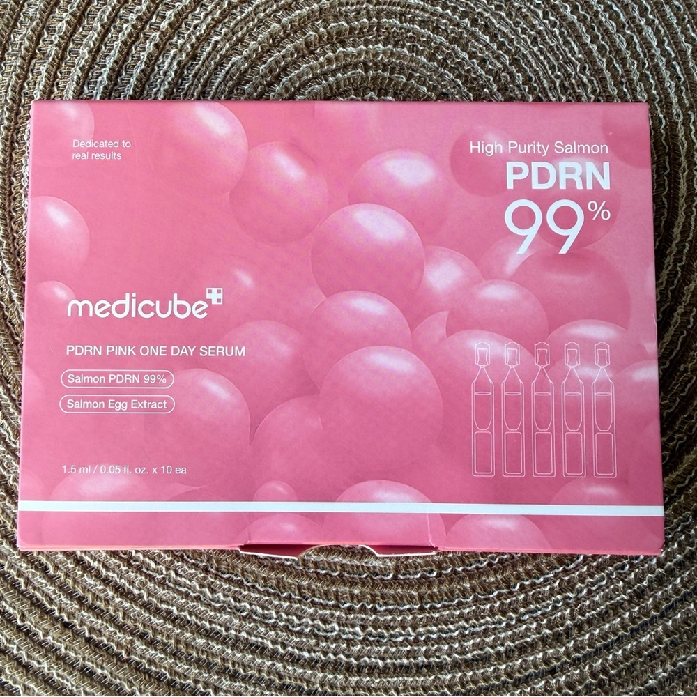 NEW MEDICUBE Salmon Pink PDRN 99% Revitalizing Ampoules - Intensive Skin Serum